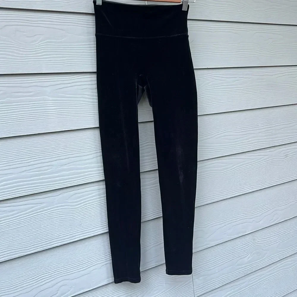 Spanx Women's High Waisted Black Pull On Velvet Slimming Leggings size Small - Picture 2 of 10